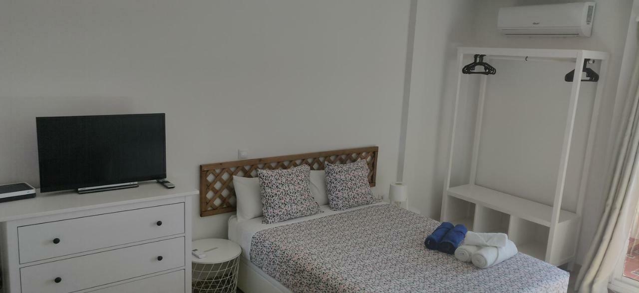 בנאלמדנה Sunny Suites Jupiter Apartments מראה חיצוני תמונה